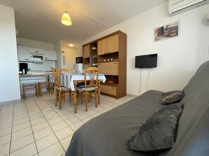 Interior - 2-room beachfront apartment with pool - Sète (Sète)