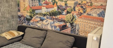 公寓 (One Bedroom apartment) | 客廳 | 電視