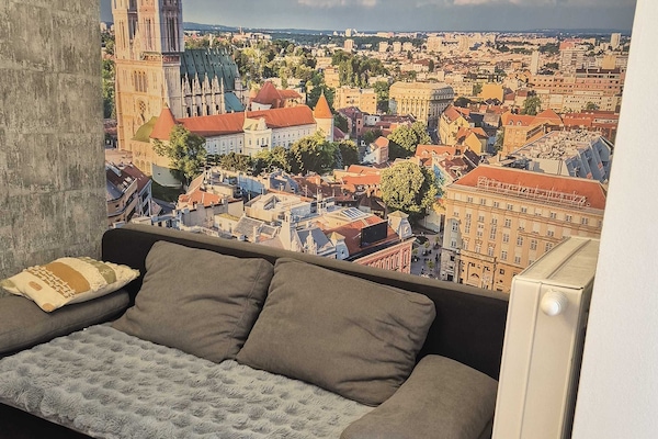 Apartment (One Bedroom apartment) | Living room | TV