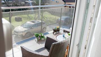 Appartement (One Bedroom apartment) | Balcon