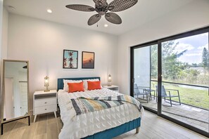 4 bedrooms, desk, laptop workspace, iron/ironing board