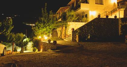 Althea Studios best view - privet parking