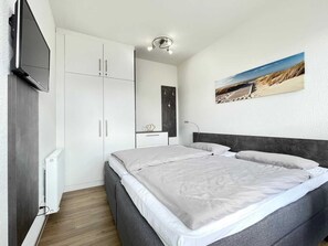 3 bedrooms, WiFi