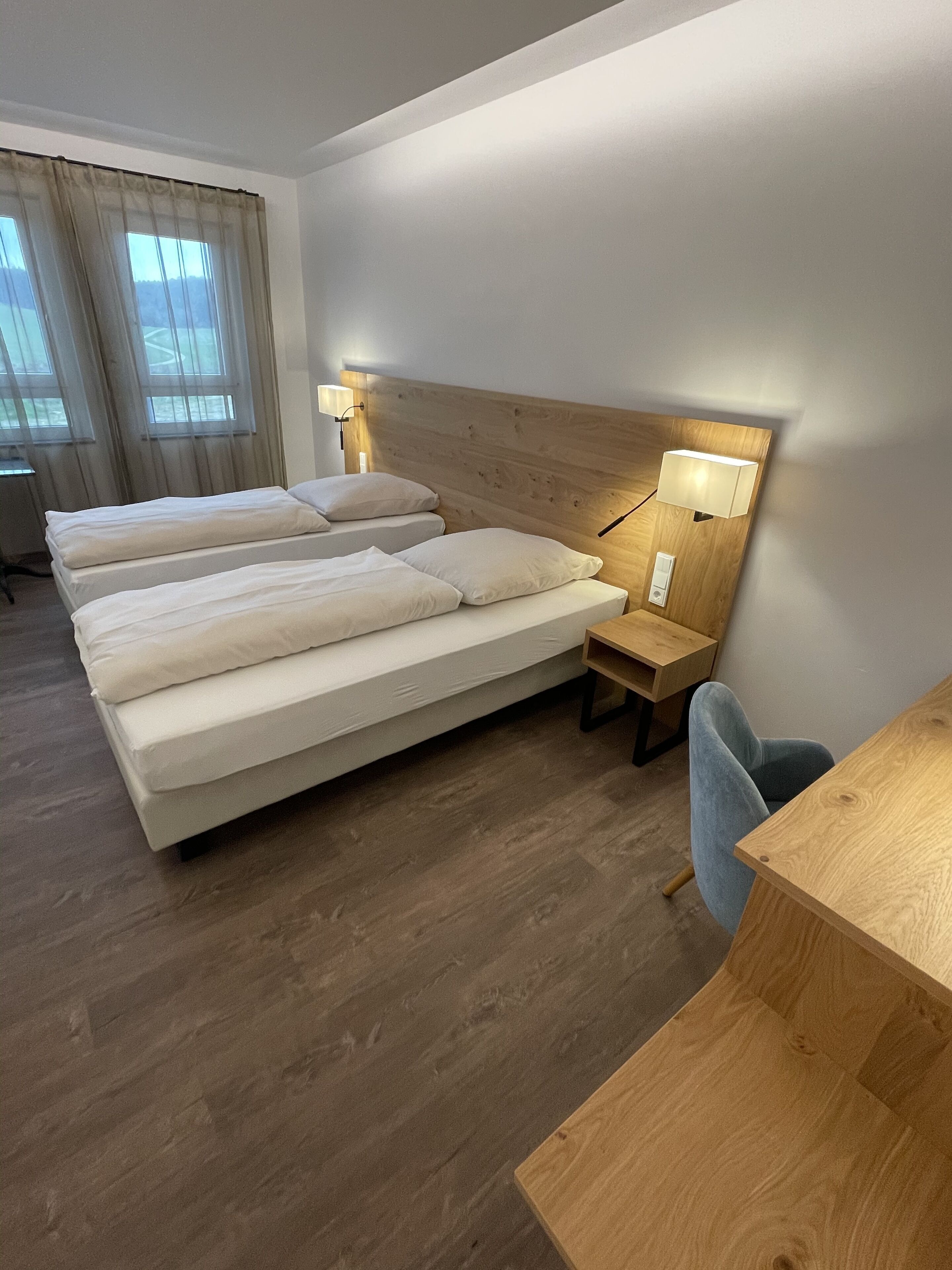 Hypo-allergenic bedding, minibar, in-room safe, desk