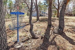 Property grounds - Blue Sky Adventure by Destination Big Bear: Play on an Acre! Near Bear Mountain/Zoo/Golf/Hiking! Hot Tub! EV Charger! (Big Bear City)