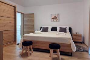 3 bedrooms, WiFi, bed sheets - Holiday home with 3 bedrooms in Bale near Rovinj (Bale)