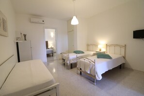 2 Schlafzimmer, Bügeleisen/Bügelbrett, kostenloses WLAN, Bettwäsche