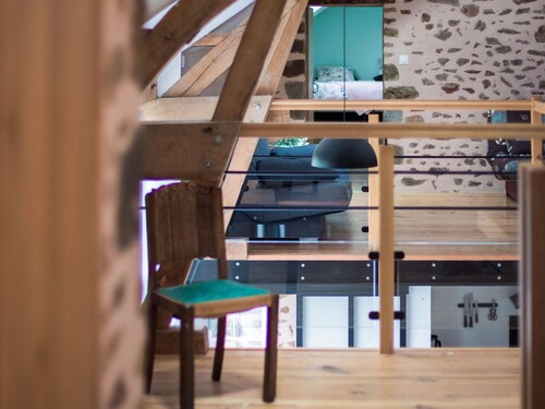 Renovated Countryside Longère: 15 Guests, Gardens, Close to Outdoor Activities