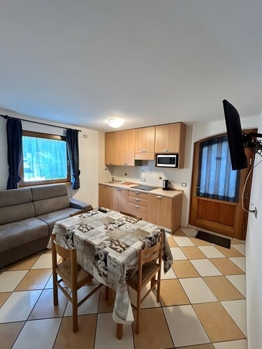 Ferienwohnung "Cima Cavalli" mit Bergblick, Garten & WLAN