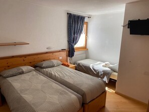 1 makuuhuone, ilmainen Wi-Fi, vuodevaatteet
