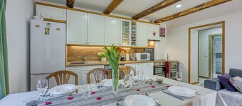 Merry's Spa & Relax House