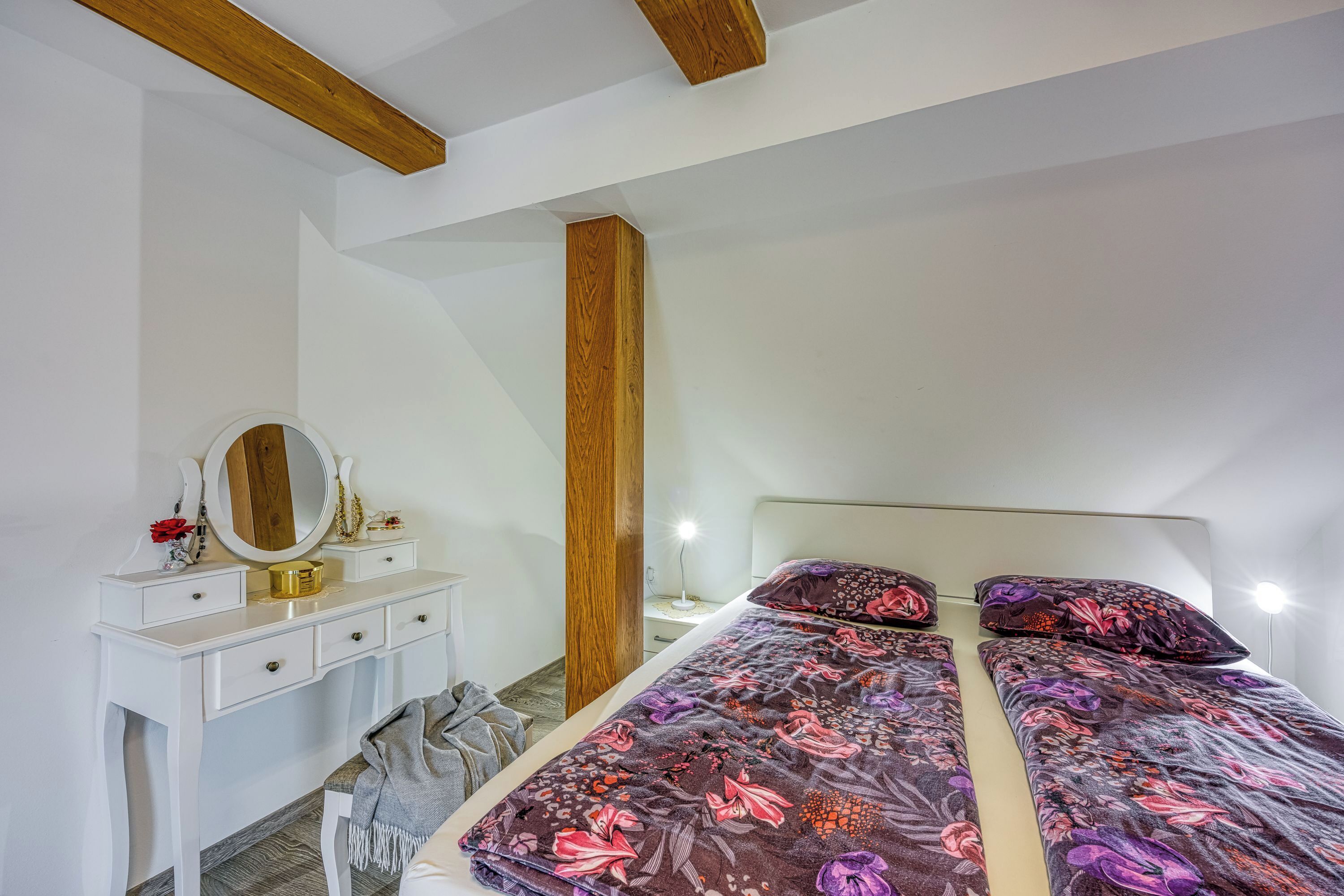 Family House, Multiple Bedrooms, Mountainside (Merry's Spa & Relax House) | 3 bedrooms, free WiFi, bed sheets