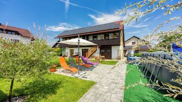Familienhaus, Mehrere Schlafzimmer, Bergseite (Merry's Spa & Relax House) | Außenbereich