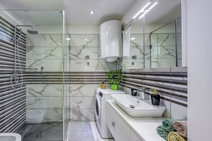 Family House, Multiple Bedrooms, Mountainside (Merry's Spa & Relax House) | Bathroom | Shower, hair dryer, towels, soap - Merry's Spa & Relax House (Črnomelj)