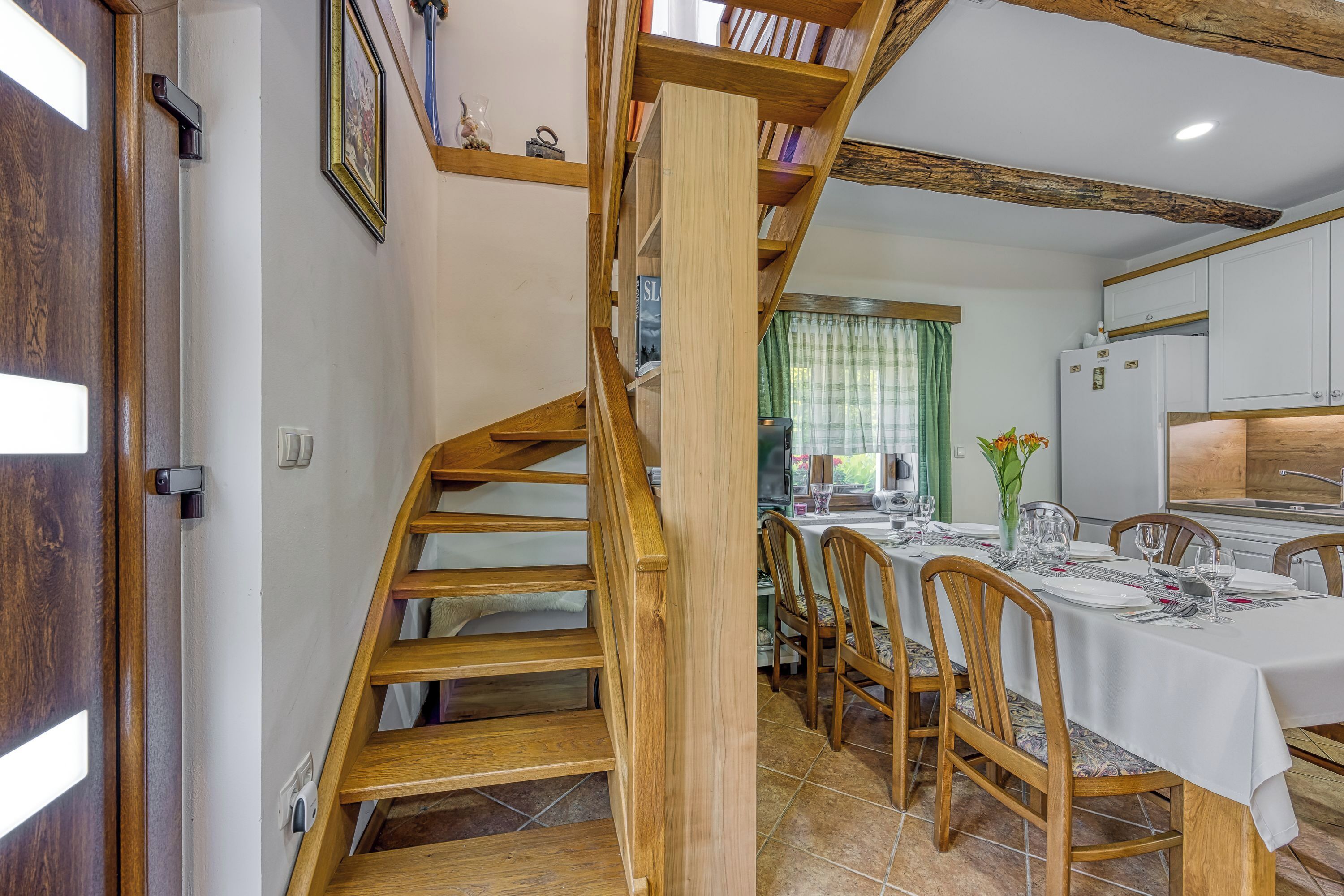 Family House, Multiple Bedrooms, Mountainside (Merry's Spa & Relax House) | Dining