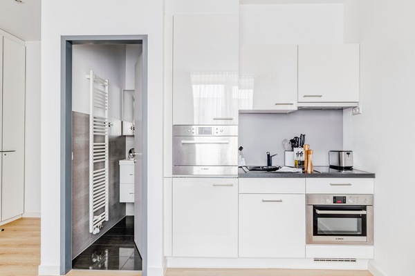 Suite | Private kitchen | Espresso maker, coffee/tea maker, fridge, electric kettle