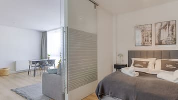 One-Bedroom Suite L | Schreibtisch, kostenloses WLAN, BettwÀsche