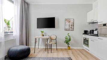 Single Suite | Privékeuken | Een koelkast, een espressoapparaat, een koffiezetapparaat/waterkoker