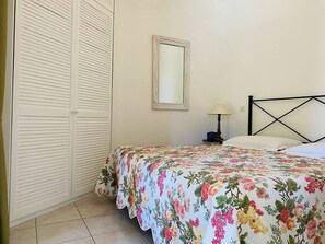 1 chambre, literie fournie