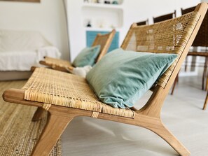 4 habitaciones, escritorio, tabla de planchar con plancha y wifi gratis 