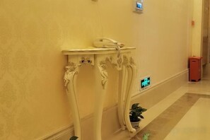 Unclassified image, 3 of 39, button - Vienna International Hotel (Danzhou Yangpu) (Danzhou)