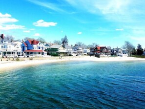 Beach nearby, sun-loungers, beach towels - Amazing Onset Getaway in the Starfish Suite (Onset)