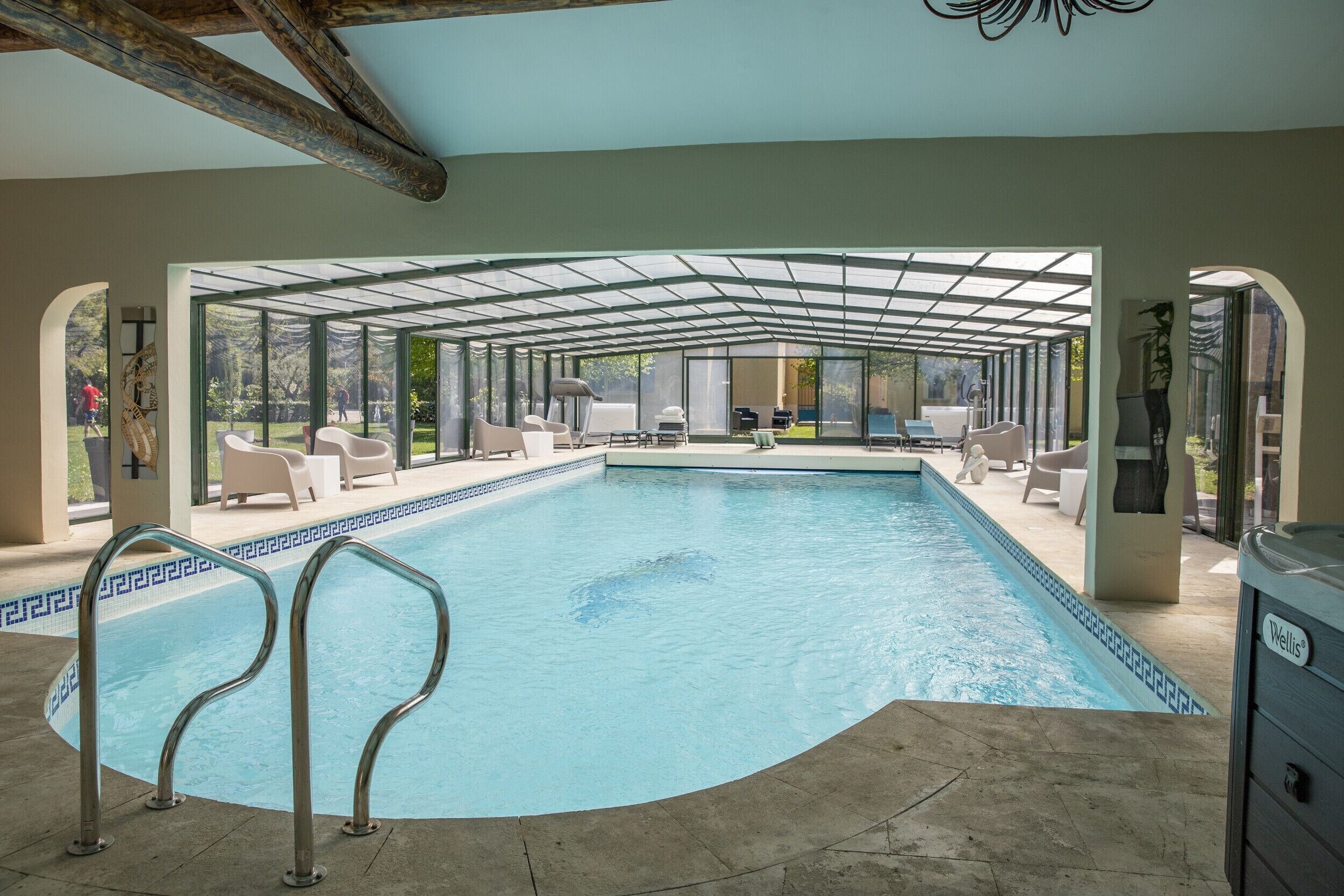Piscine couverte, piscine chauffée