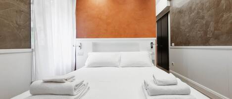 Apartment | 1 bedroom, iron/ironing board, WiFi