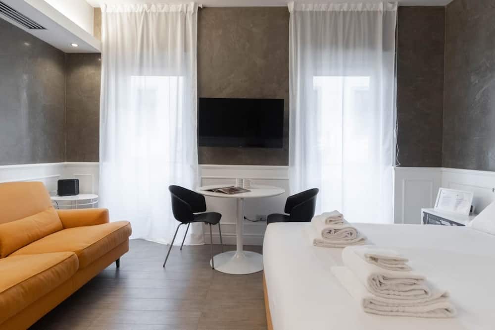 Italianway Collection - Corso Venezia 7 - Aida