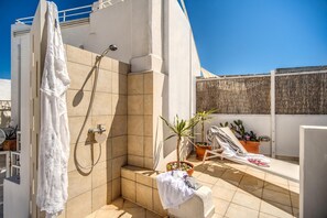 1 chambre, fer et planche à repasser, Wi-Fi