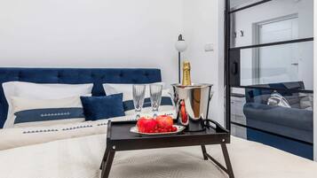 1 bedroom, iron/ironing board, travel crib, WiFi