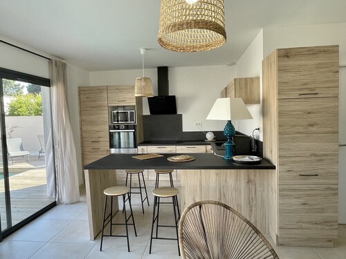 Villa with private pool, lentre_terre_et_mer