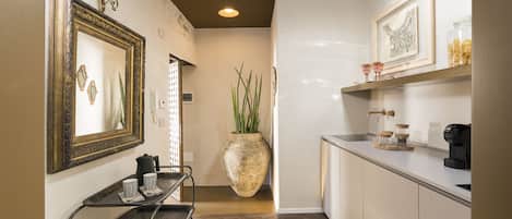 Luxury-Apartment | Wohnbereich | Fernseher