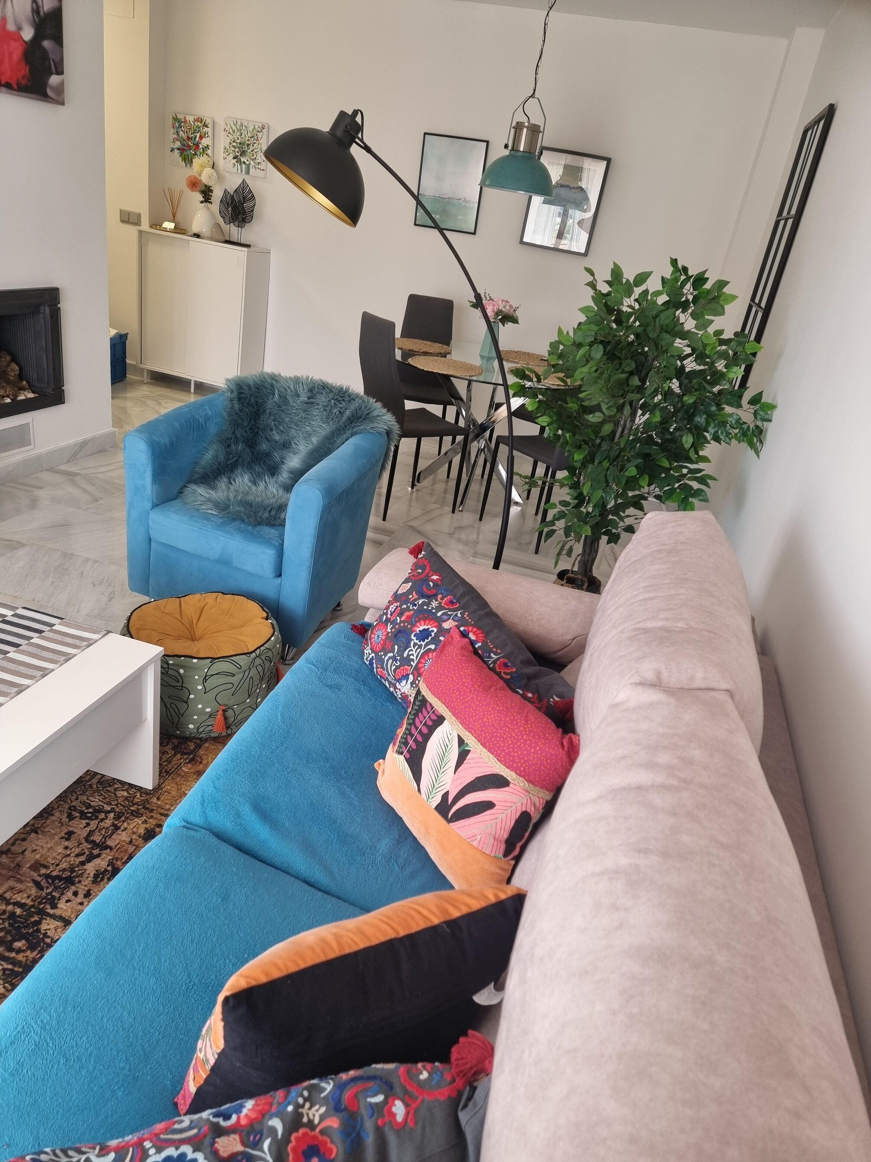 Feels like Holiday pure