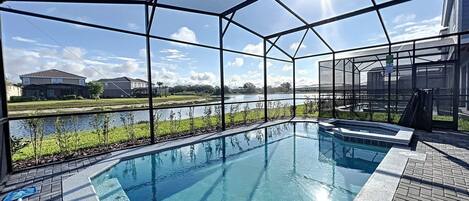 Beheizter Pool