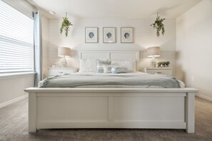 5 عدّة غرف نوم ومكواة/لوح كي وسرير سفر وواي فاي مجانًا