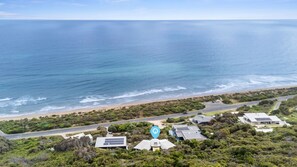 On the beach - The Surf Spot - Absolute beach front (Eastern View)