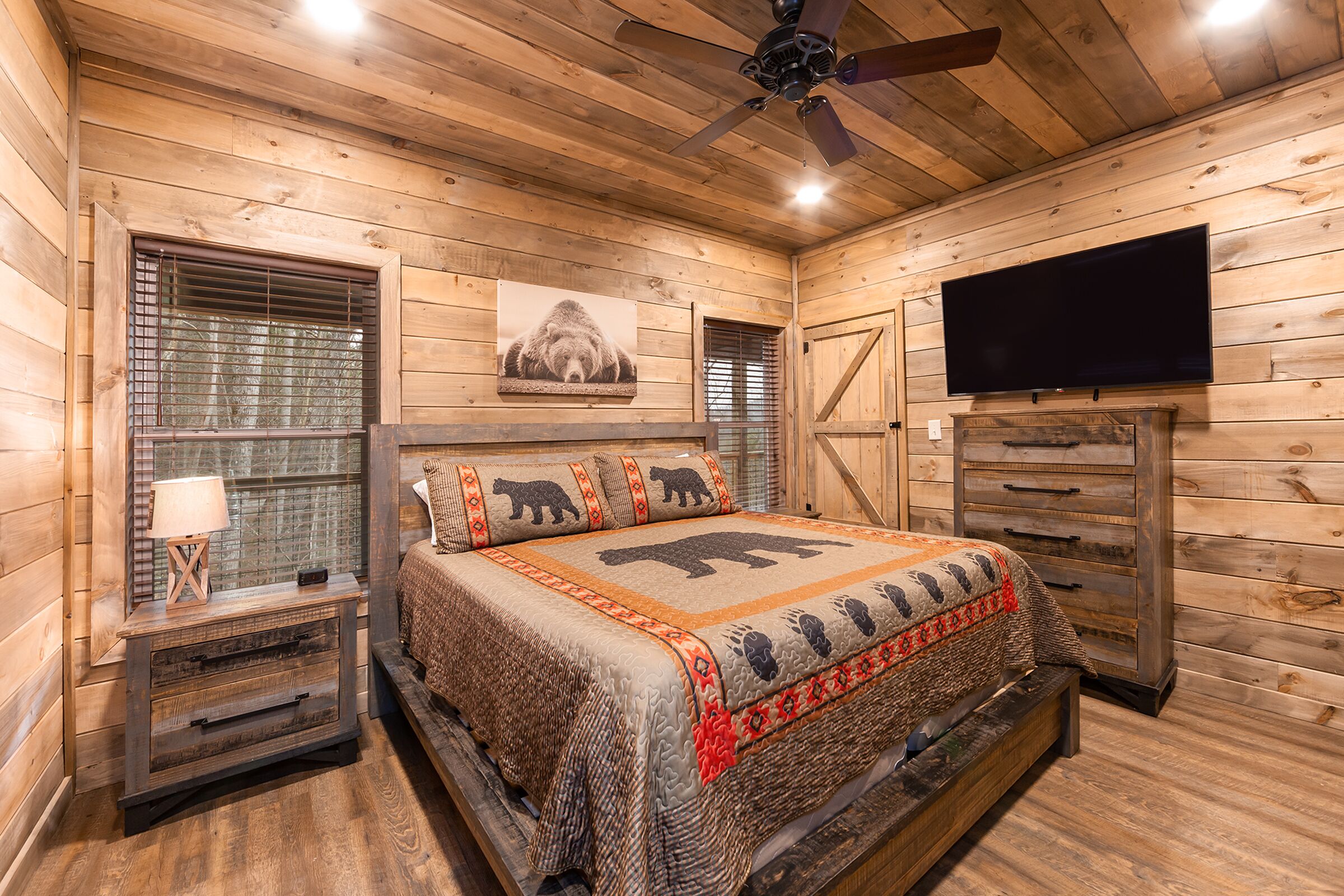 3 chambres, matelas mémoire de forme, fer et planche à repasser