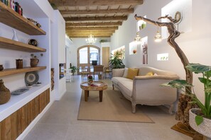 Smart TV de 45 pulgadas con canales digitales y televisión