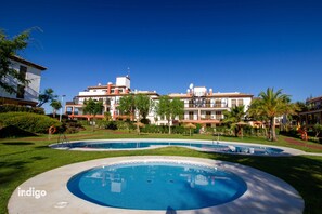 Pool - JAN001 Modern Spacious 2 Bedroom Apartment (Ayamonte)
