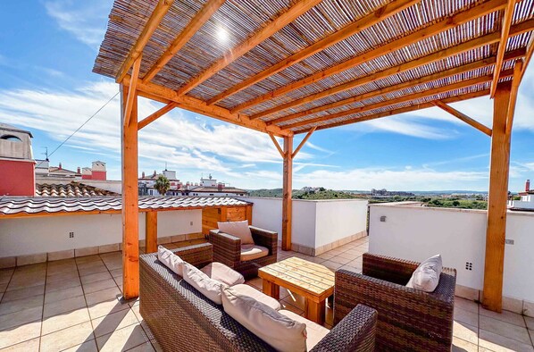 Terrace/patio - JAN001 Modern Spacious 2 Bedroom Apartment (Ayamonte)