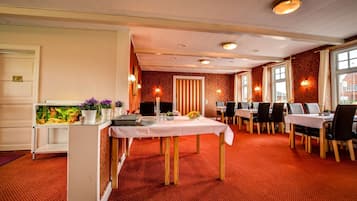 Desayuno buffet (DKK 89 por persona)