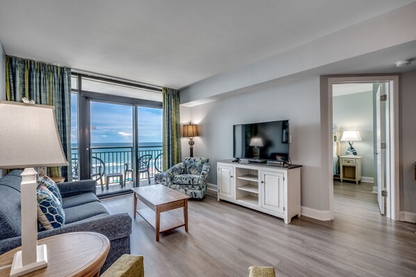 Smart TV, lettore DVD, impianto stereo