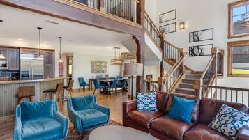 Smart TV, fireplace, DVD player, books