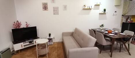 Honeymoon Condo | 1 bedroom, iron/ironing board, free WiFi