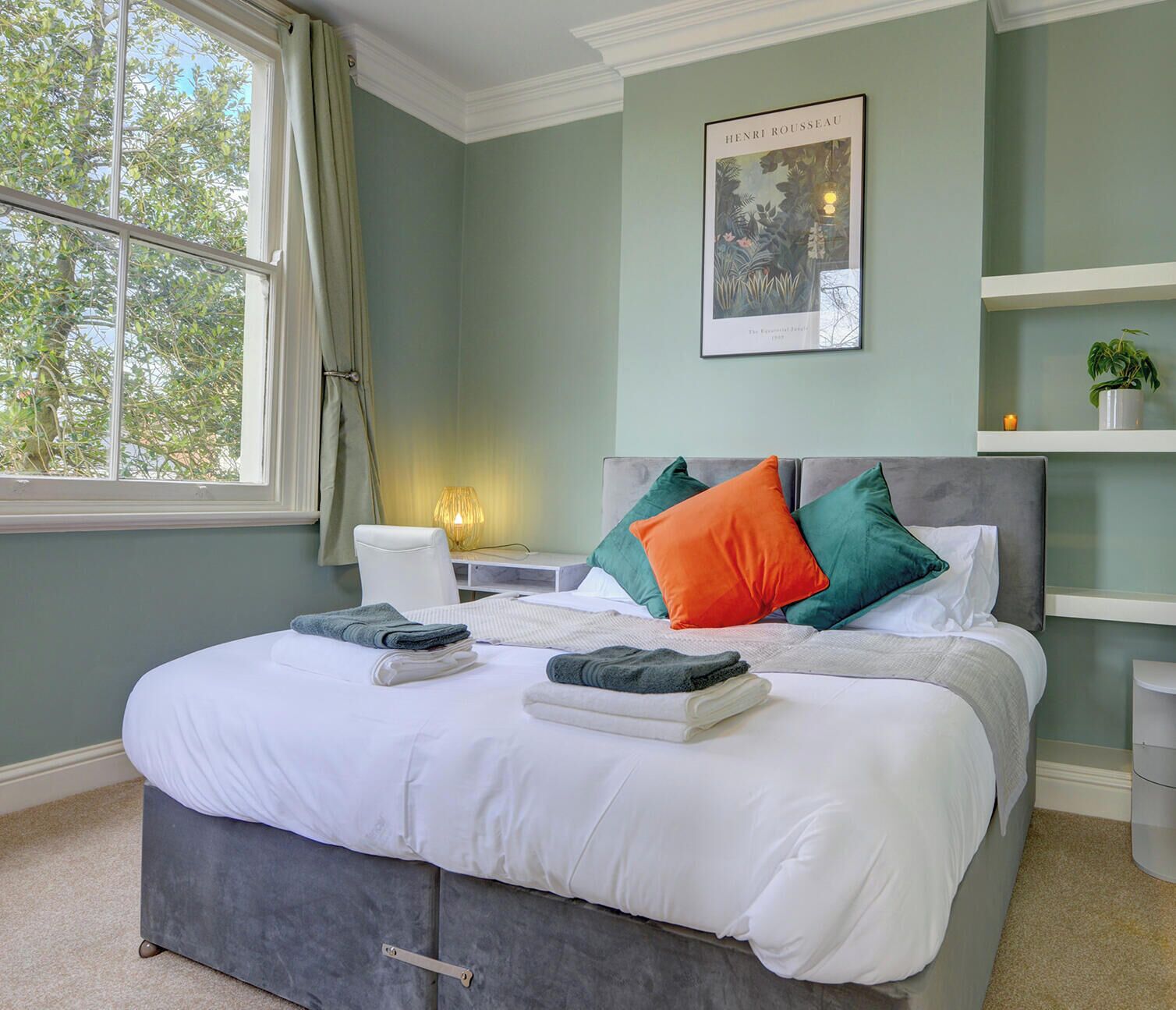2 bedrooms, desk, iron/ironing board, free WiFi