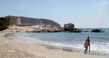 PEGASUS Apartment in Moraira – Opposite L'Ampolla Beach for 4 guests, 2 bedrooms, fully equipped kitchen, air conditioning and Wi-Fi