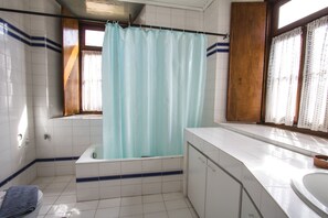 Basic-Apartment | Badezimmer