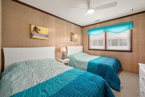 3 Schlafzimmer, Bügeleisen/Bügelbrett