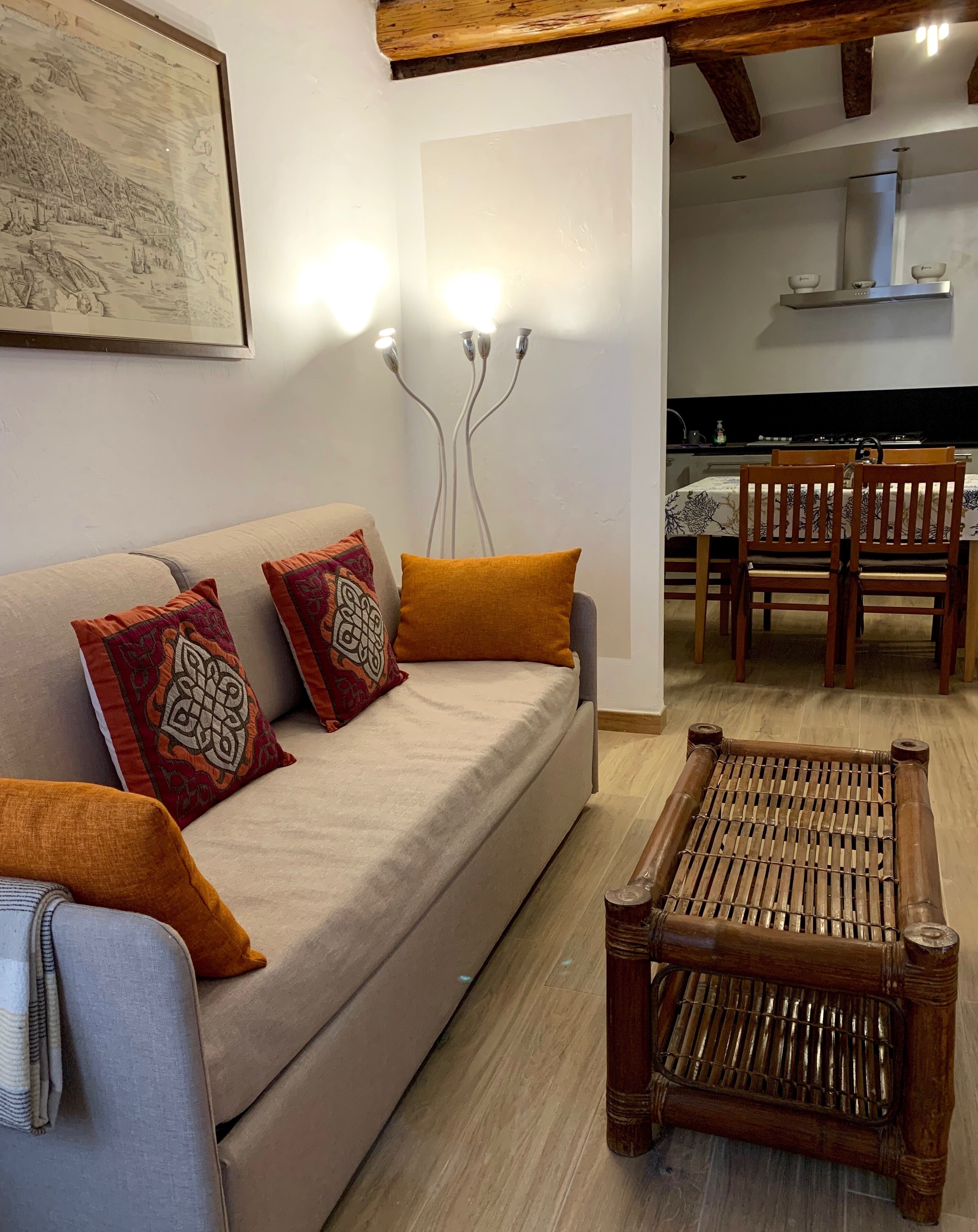 Red Bag House 4 bedrooms 3 bathrooms in the heart of Dorsoduro area